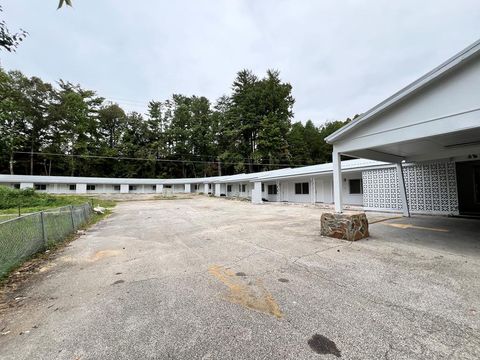 Photo of 5725 Ela Rd, Whittier, NC 28789 (MLS # 26042240)