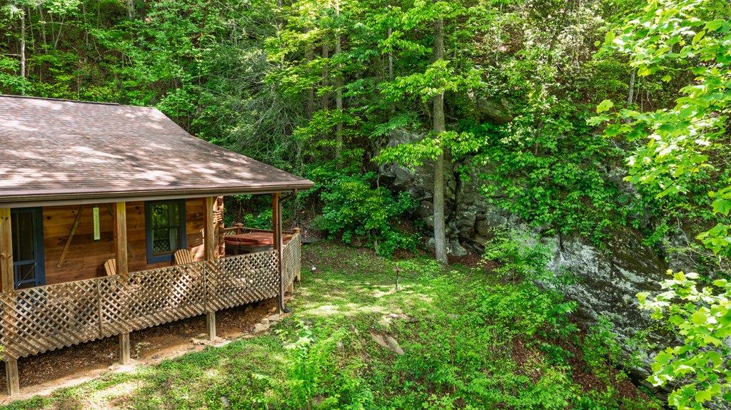 Photo of 242 Eagles Roost, Bryson City, NC 28713 (MLS # 26040855)