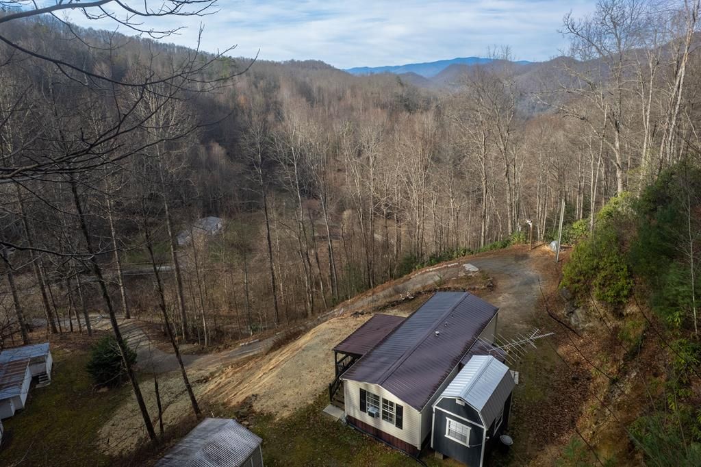 Photo of 243 Frasier Fir Dr, Bryson City, NC 28713 (MLS # 26042789)