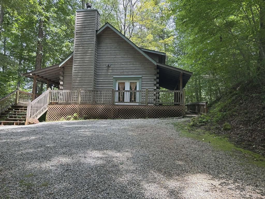 Photo of 504 Mountain View School Rd, Robbinsville (Graham), NC 28771 (MLS # 26046628)