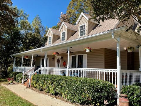 Photo of 3 Signal Ridge, Sylva, NC 28779 (MLS # 26042439)