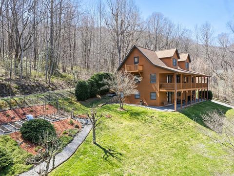 Photo of 89 Stump Ln, Maggie Valley, NC 28751 (MLS # 26046744)