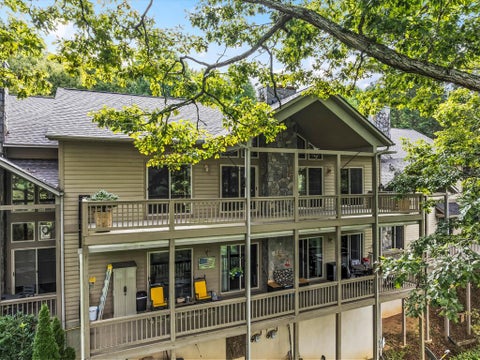 Photo of 120 White Oak Pointe #4, Whittier, NC 28789 (MLS # 26048389)
