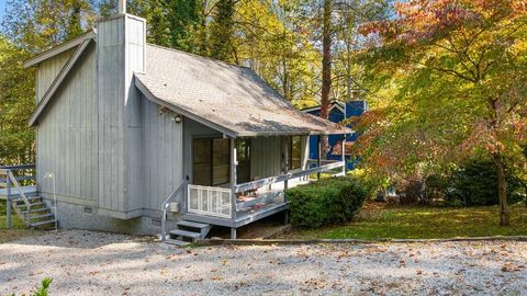 Photo of 52 Susan Dr, Maggie Valley, NC 28751 (MLS # 26042394)