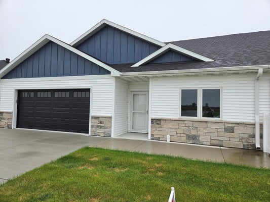 2315 38TH ST, COLUMBUS, NE 68601 - Image 8b788db5abd6ffad4cf2b70b97bee963/1315538188