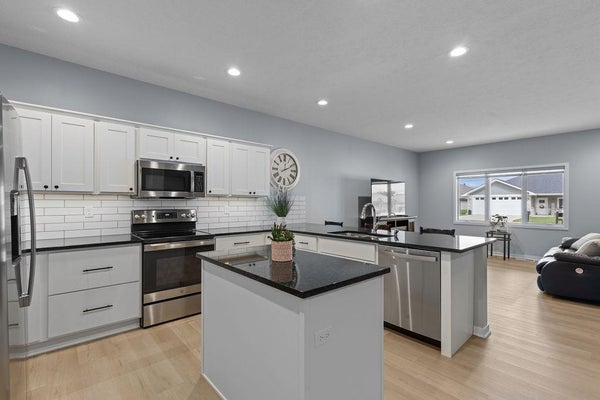711 3RD ST, COLUMBUS, NE 68601 - Image d44200cffbff9beea9c70f2b1cb43477/2770197208