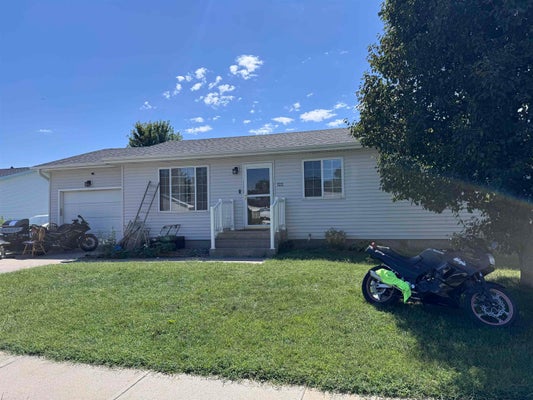 122 E PAUL ST, HASTINGS, NE 68901 - Image 9929ed16ef3e9389a083058da48dd9d2/2106899167