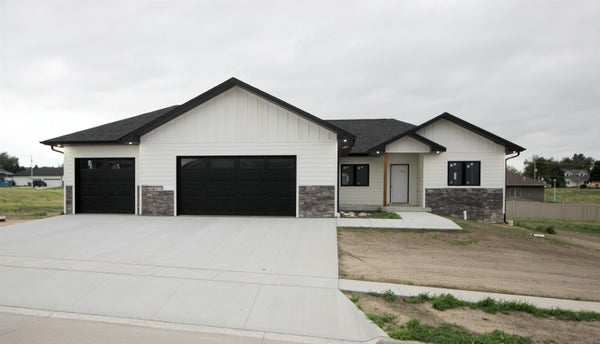 5006 15 AVENUE PL, KEARNEY, NE 68845 - Image a2bc22b74675c8ddaa4feb4dc905d3d0/2235695572