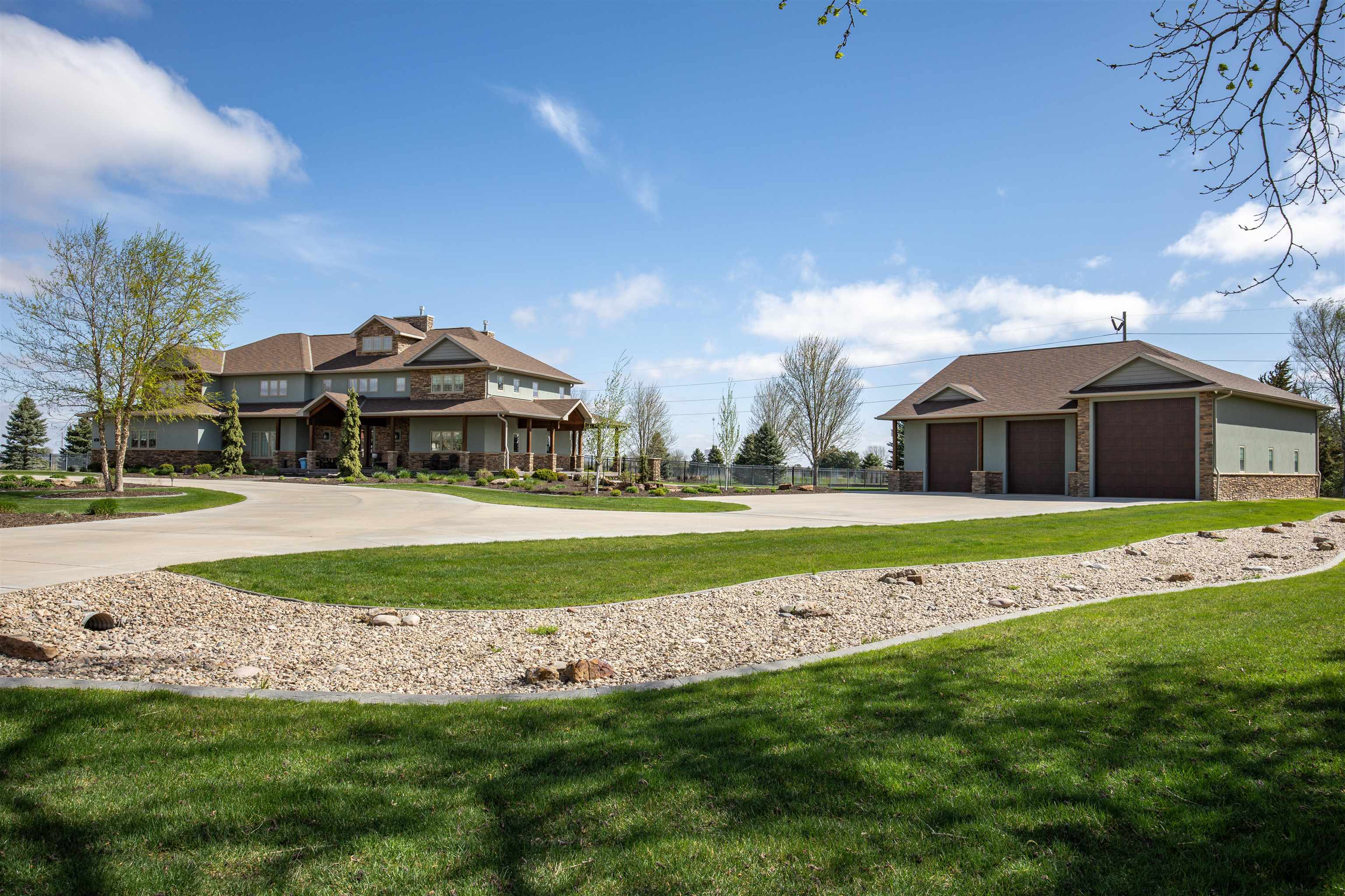 43 Rolling Hills Rd, Kearney, NE, 68845, USA, 5 Bedrooms Bedrooms, ,5 BathroomsBathrooms,Residential,Pending,43 Rolling Hills Rd,20260595