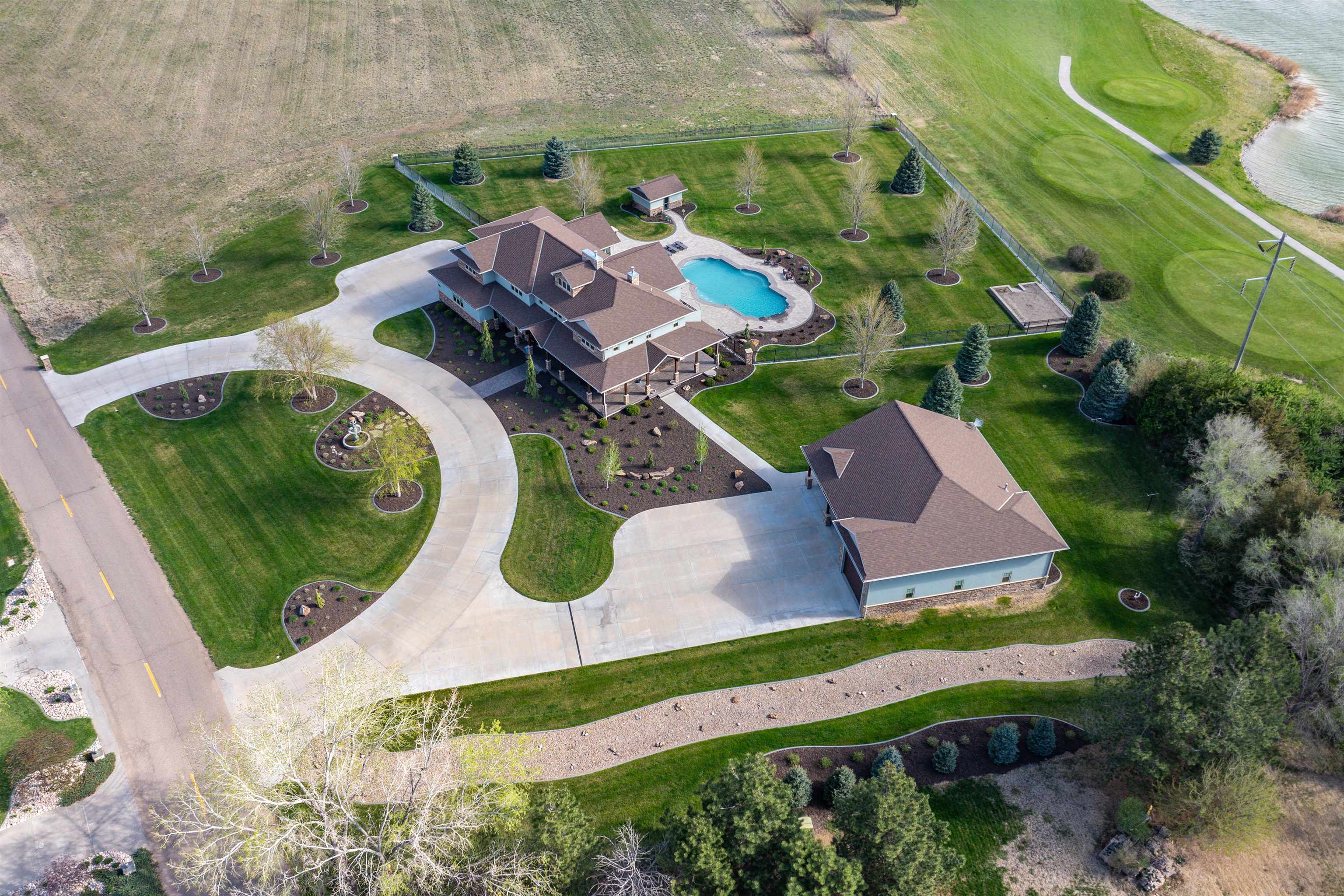 43 Rolling Hills Rd, Kearney, NE, 68845, USA, 5 Bedrooms Bedrooms, ,5 BathroomsBathrooms,Residential,Pending,43 Rolling Hills Rd,20260595
