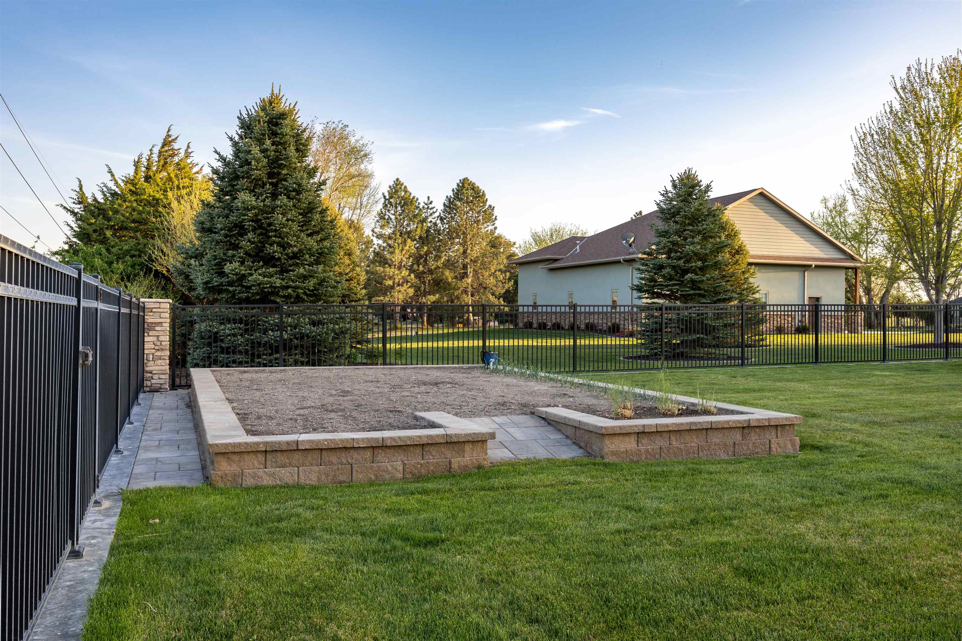 43 Rolling Hills Rd, Kearney, NE, 68845, USA, 5 Bedrooms Bedrooms, ,5 BathroomsBathrooms,Residential,Pending,43 Rolling Hills Rd,20260595