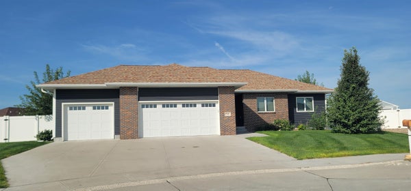712 W 47TH STREET PL, KEARNEY, NE 68845 - Image da3635bd25acaa466dcc036e3b901d2d/3032985602