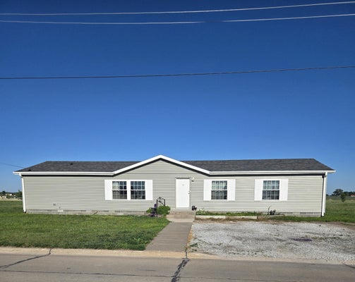 1921 O AVE, COZAD, NE 69130 - Image e09f2faf8527fac3485a2a6d4eea3aae/718575395