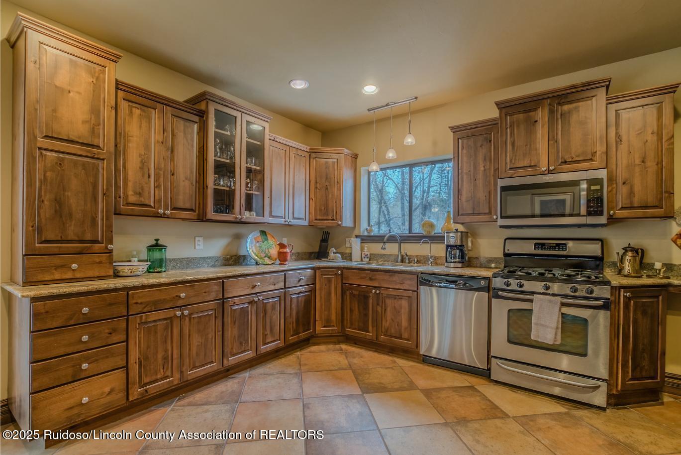 105 N Loop Road, Ruidoso, New Mexico image 14