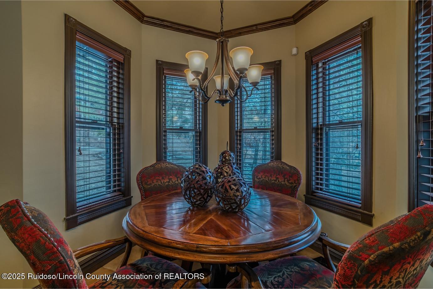 105 N Loop Road, Ruidoso, New Mexico image 9