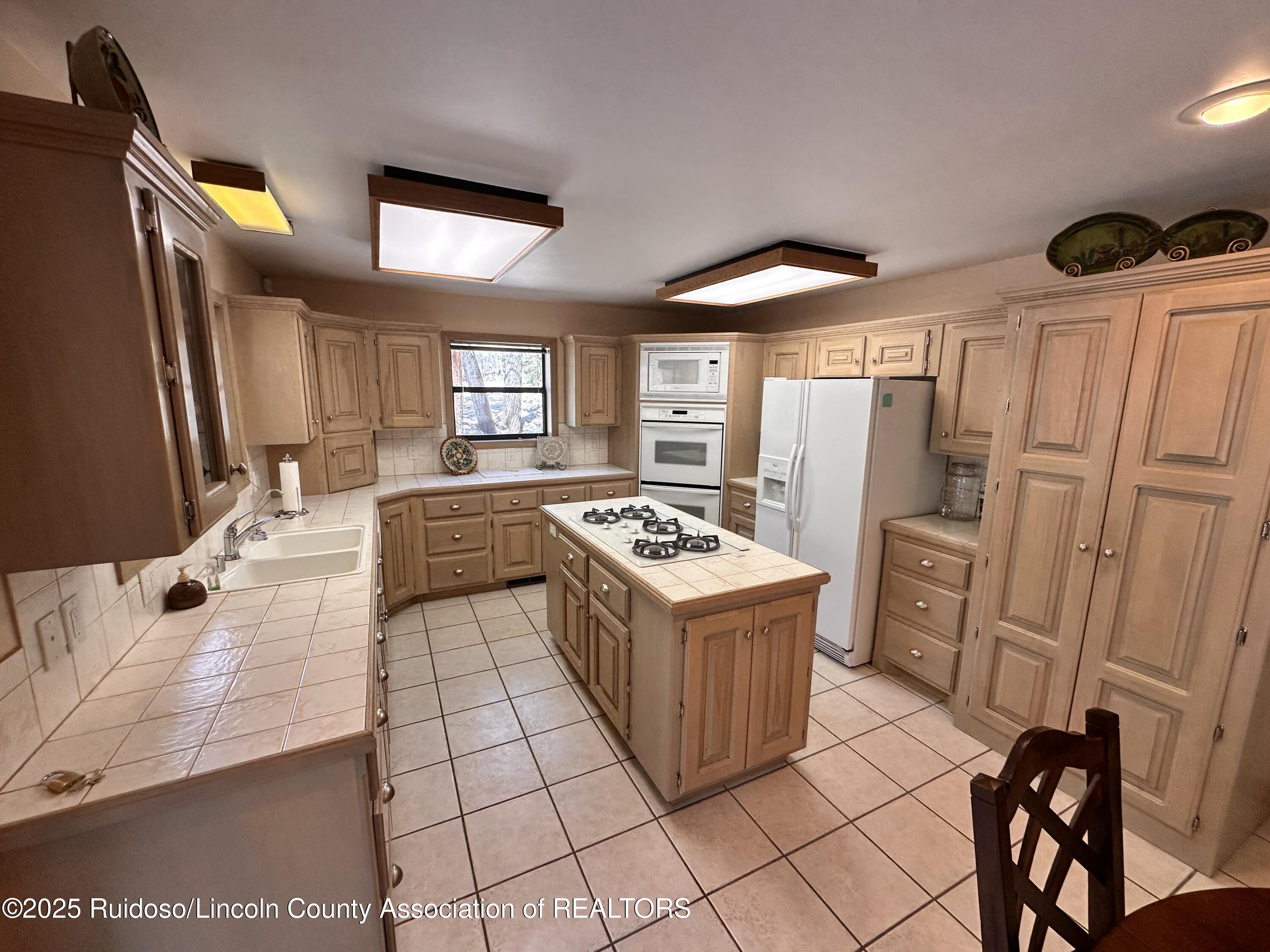 101 North Loop Road, Ruidoso, New Mexico image 9