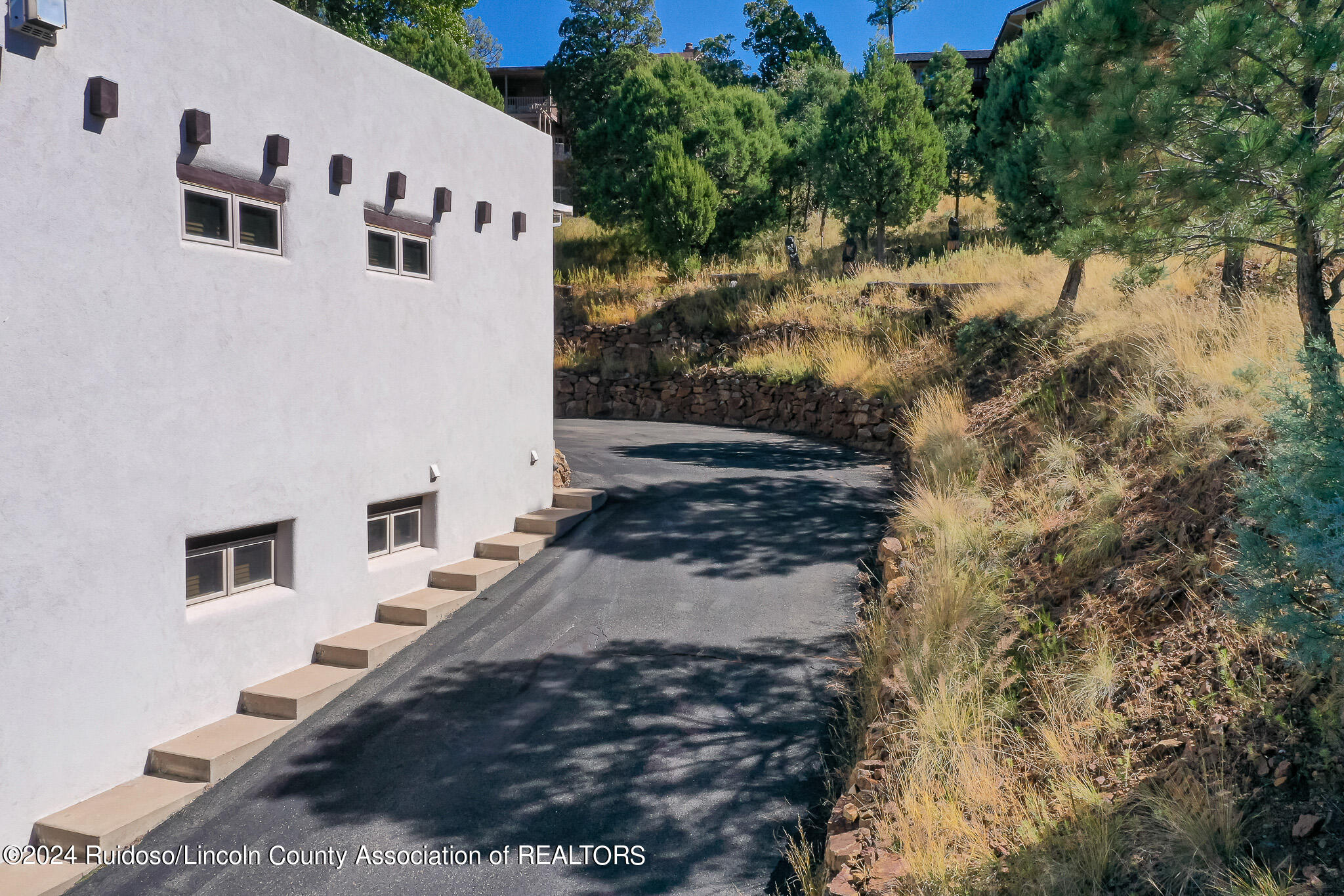 138 Coronado Drive, Ruidoso, New Mexico image 2