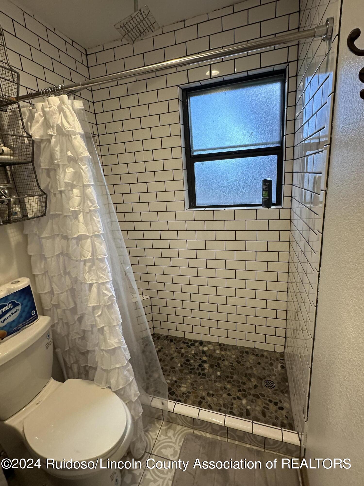 Ruidoso, New Mexico 88345, United States, 1 Bedroom Bedrooms, ,1 BathroomBathrooms,Residential,Pending,61891