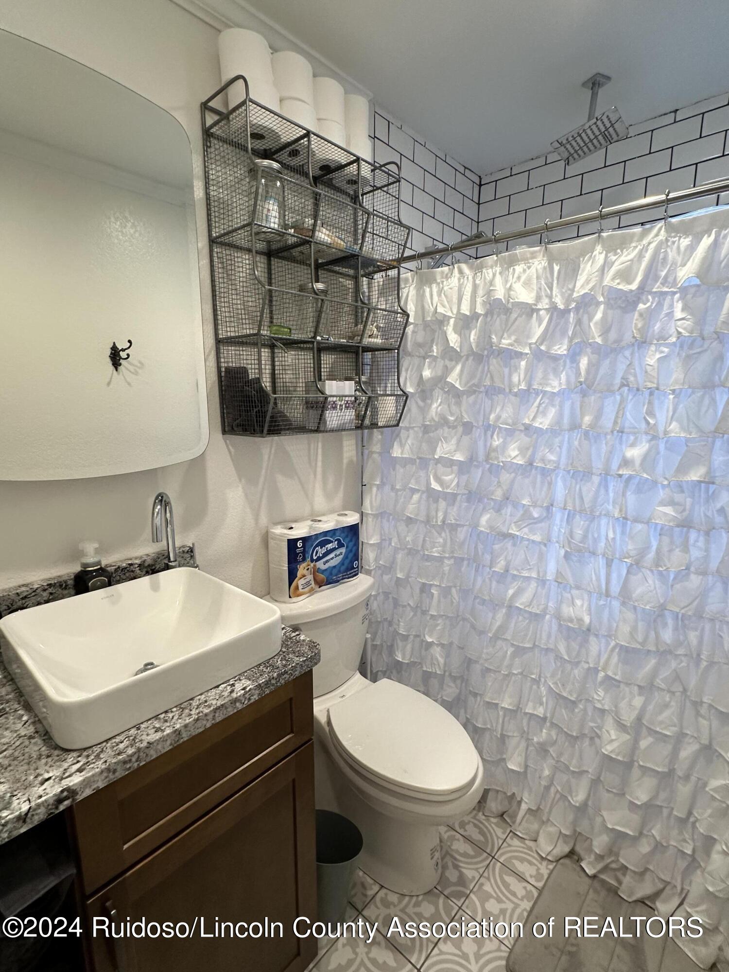 Ruidoso, New Mexico 88345, United States, 1 Bedroom Bedrooms, ,1 BathroomBathrooms,Residential,Pending,61891