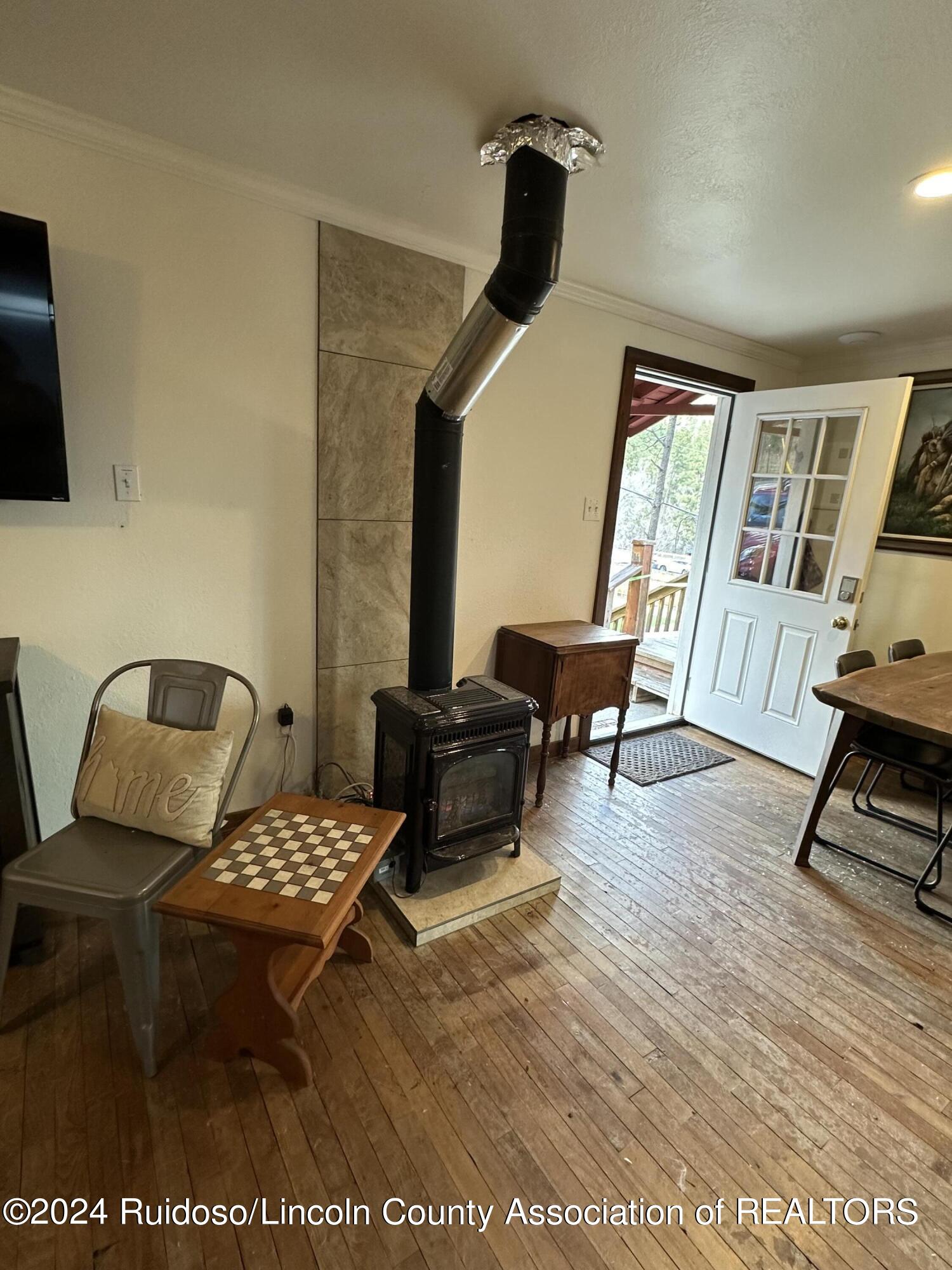 Ruidoso, New Mexico 88345, United States, 1 Bedroom Bedrooms, ,1 BathroomBathrooms,Residential,Pending,61891