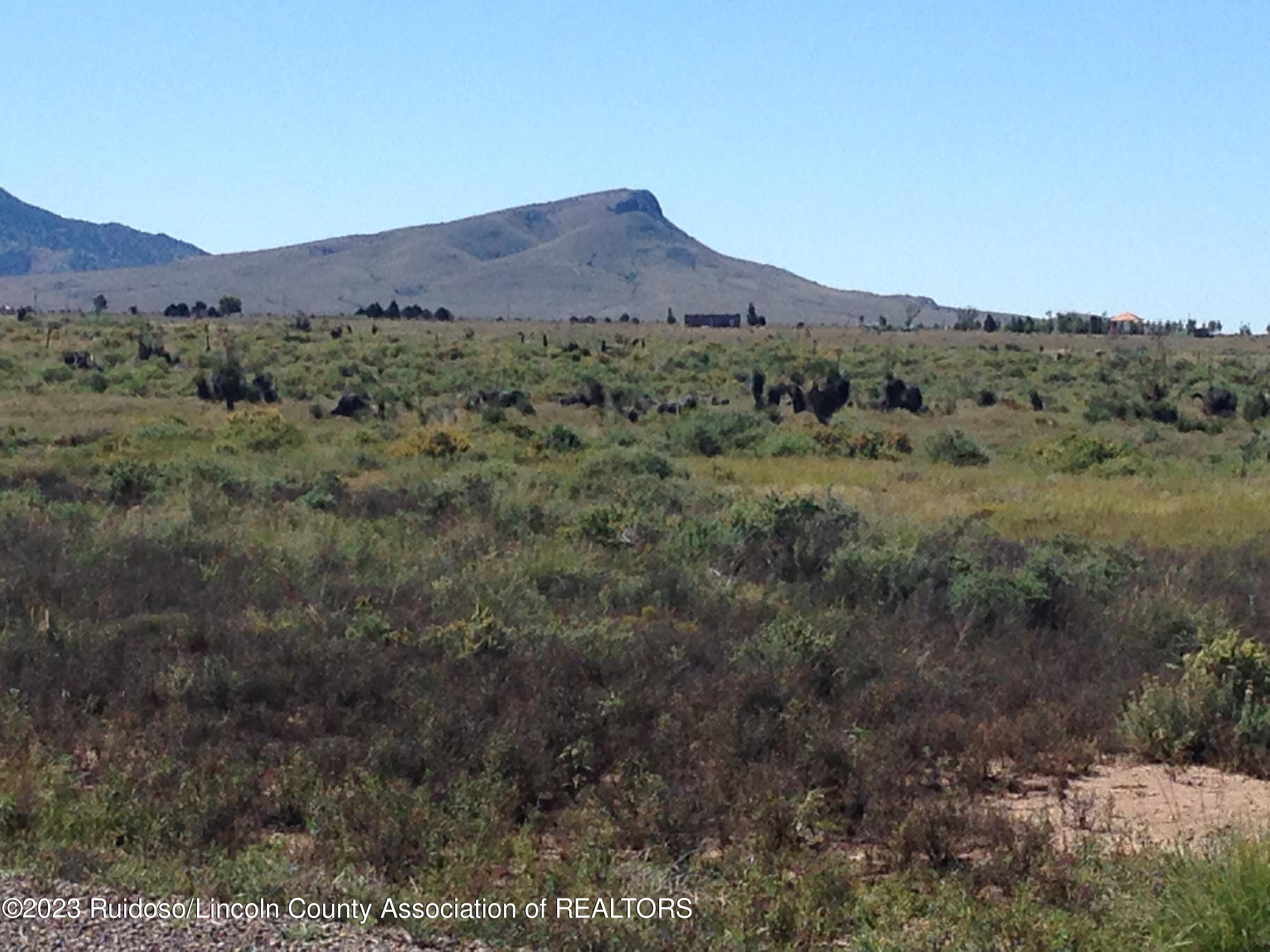 218 Calico Road, Carrizozo, New Mexico image 4