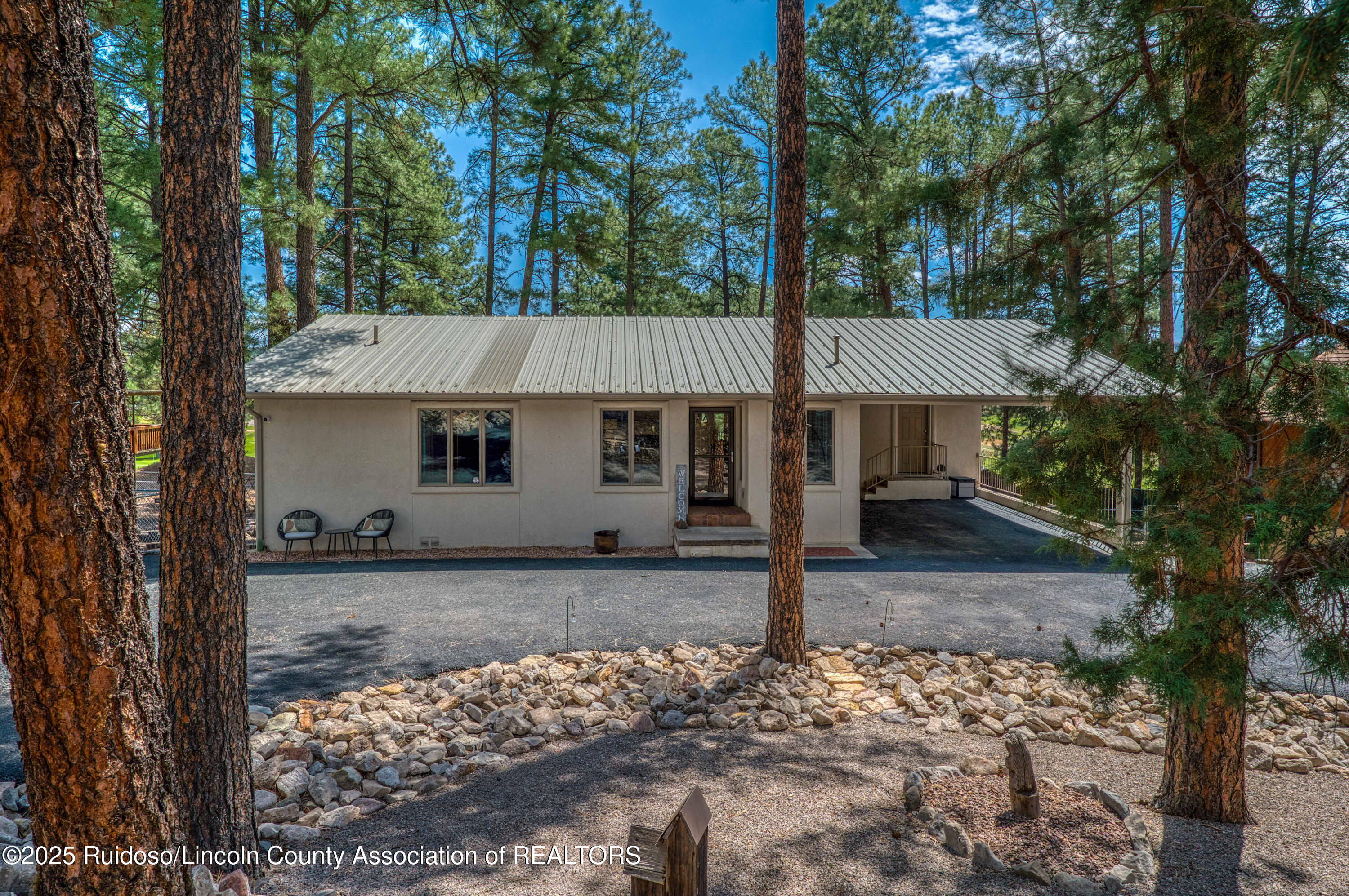 304 Heath Drive, Ruidoso, New Mexico image 2