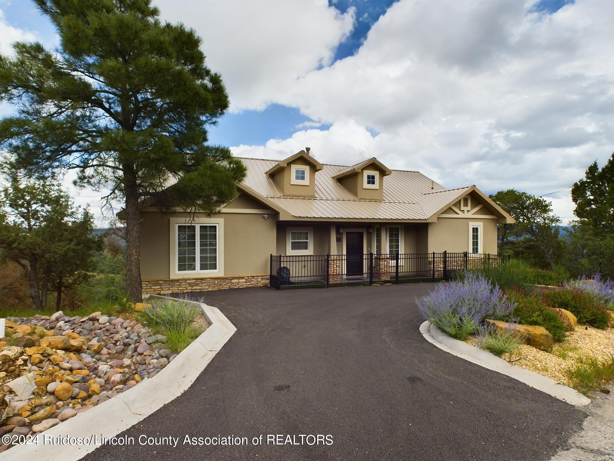 318 Valley View, Ruidoso, New Mexico image 2