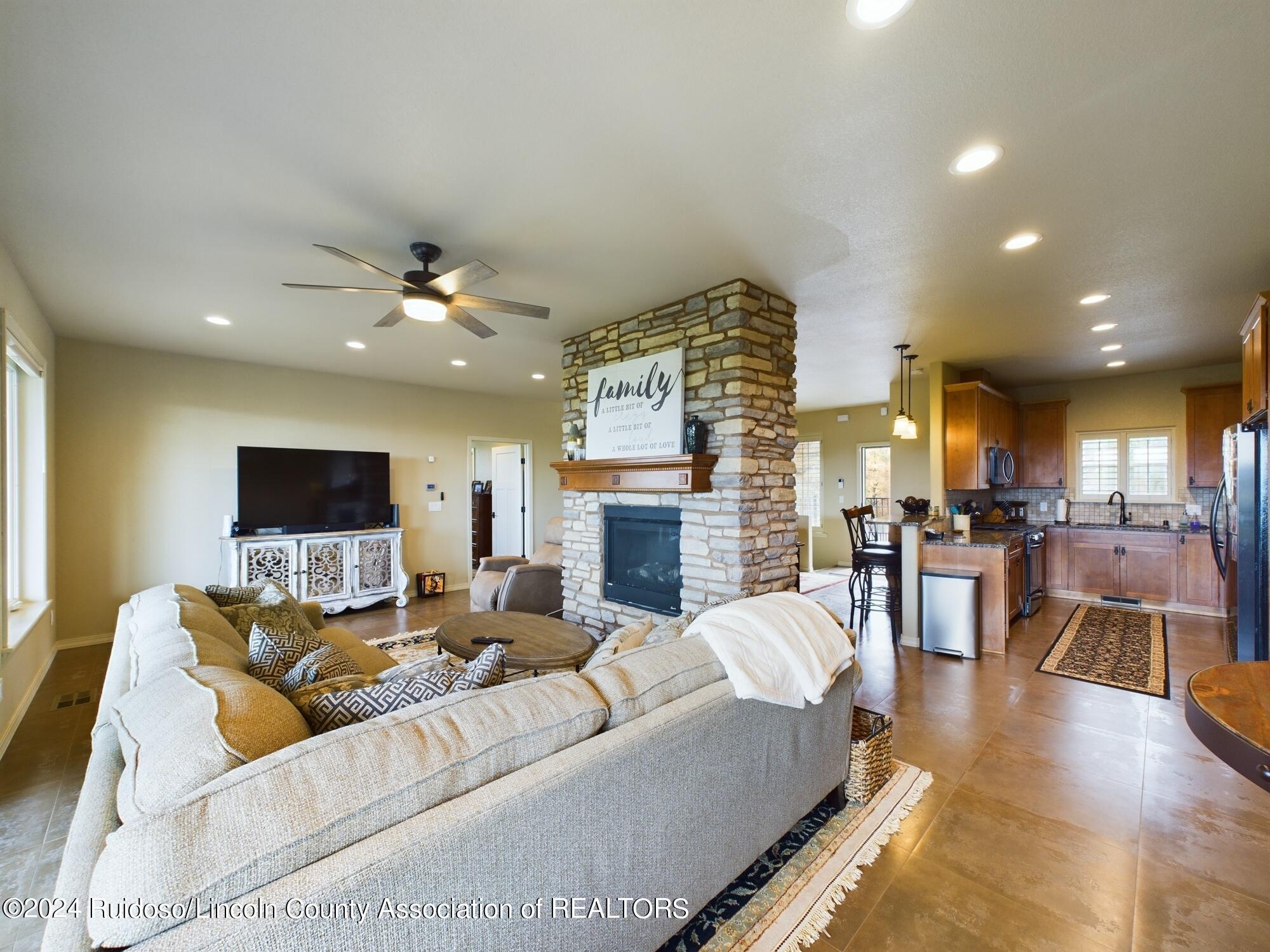 318 Valley View, Ruidoso, New Mexico image 22