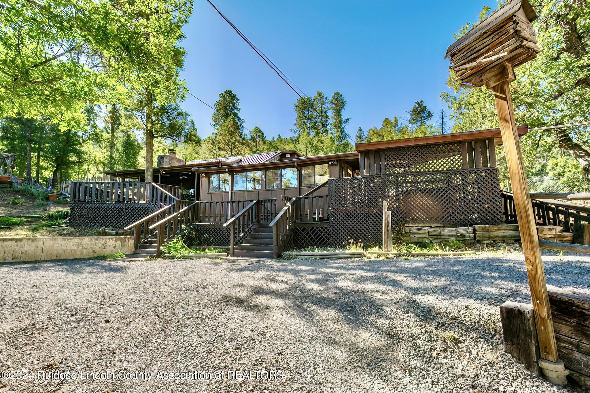 559 2nd Street, Ruidoso, New Mexico image 2