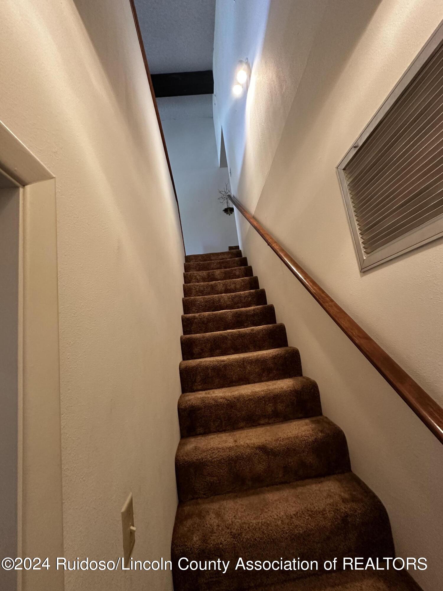 Ruidoso, New Mexico 88345, United States, 3 Bedrooms Bedrooms, ,3 BathroomsBathrooms,Residential,Pending,67846