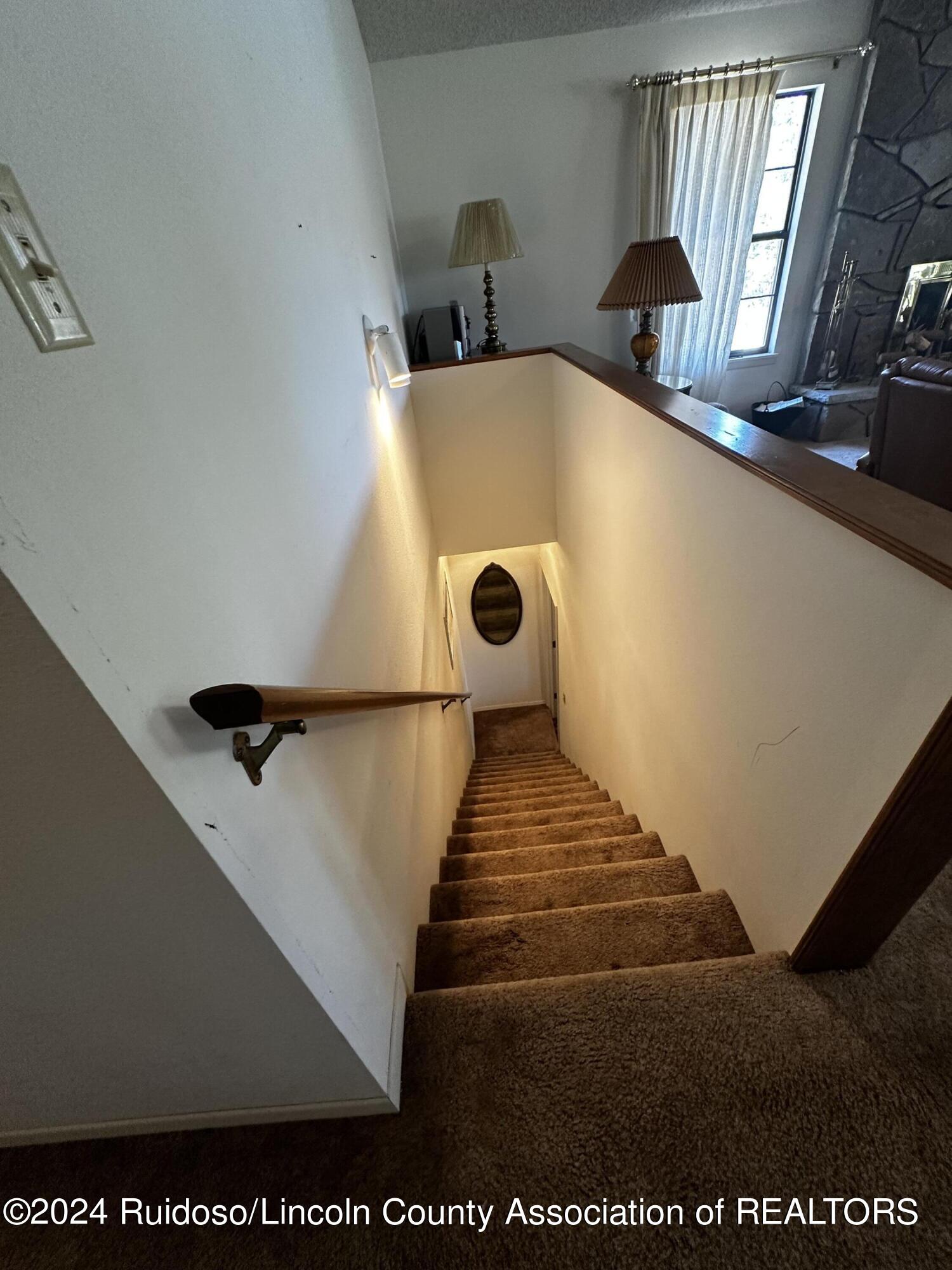 Ruidoso, New Mexico 88345, United States, 3 Bedrooms Bedrooms, ,3 BathroomsBathrooms,Residential,Pending,67846