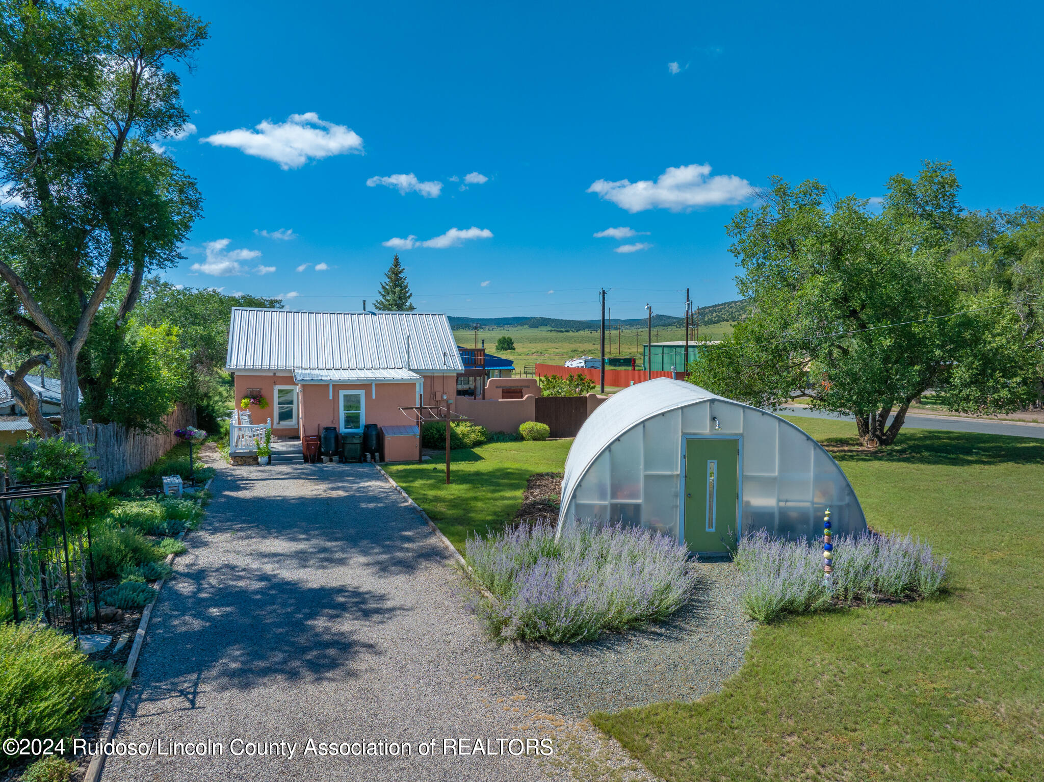 419 White Oaks Avenue, Capitan, New Mexico image 8