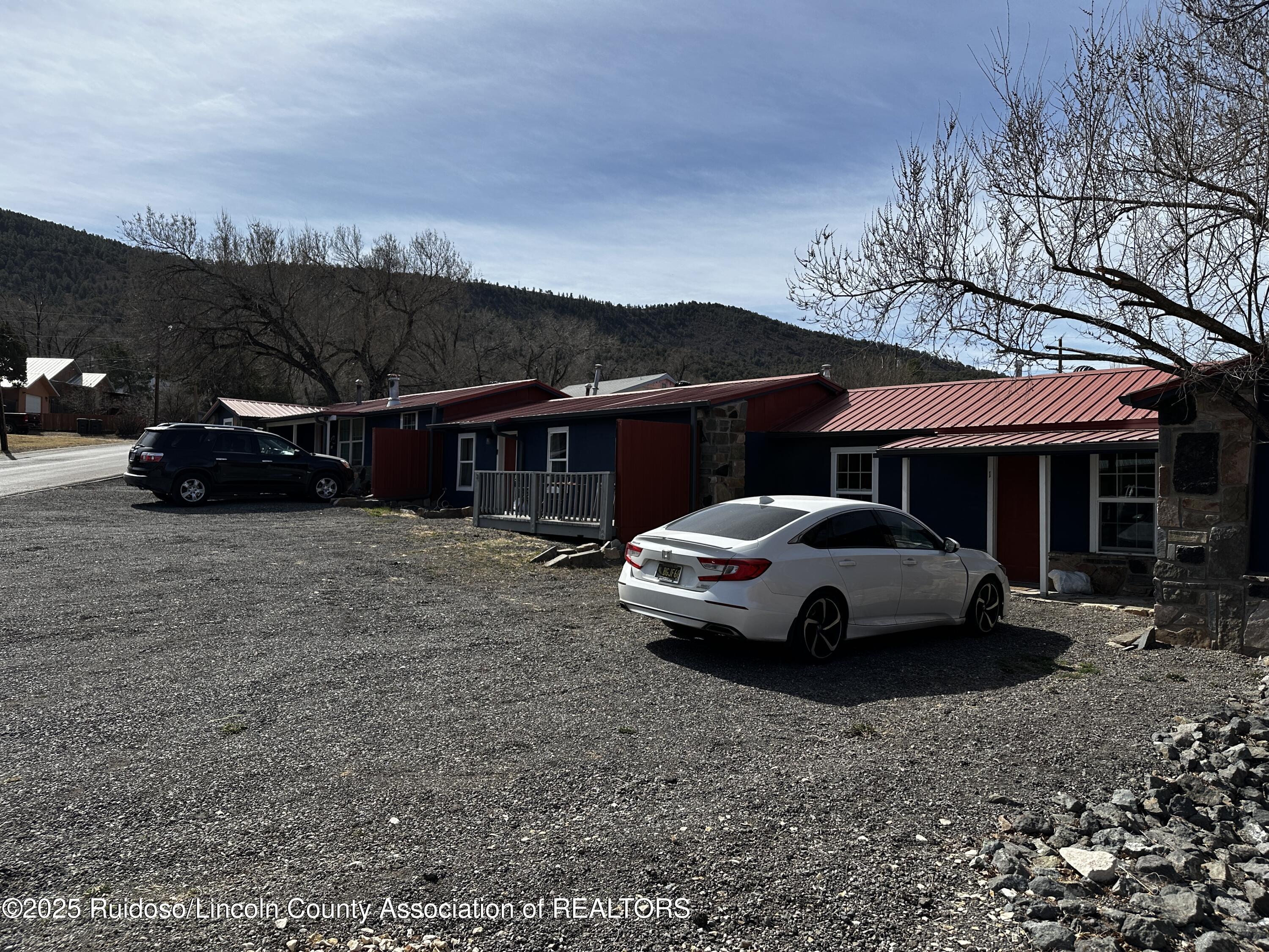 Ruidoso Downs, New Mexico 88346, United States, 6 Bedrooms Bedrooms, ,3 BathroomsBathrooms,Residential,Active,9190