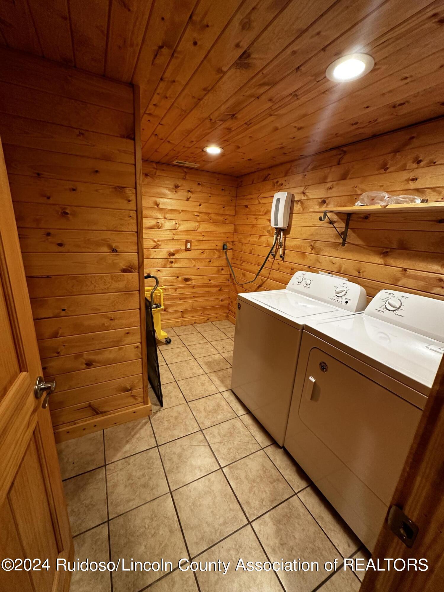 Arabela, New Mexico 88351, United States, 2 Bedrooms Bedrooms, ,3 BathroomsBathrooms,Residential,Pending,51948