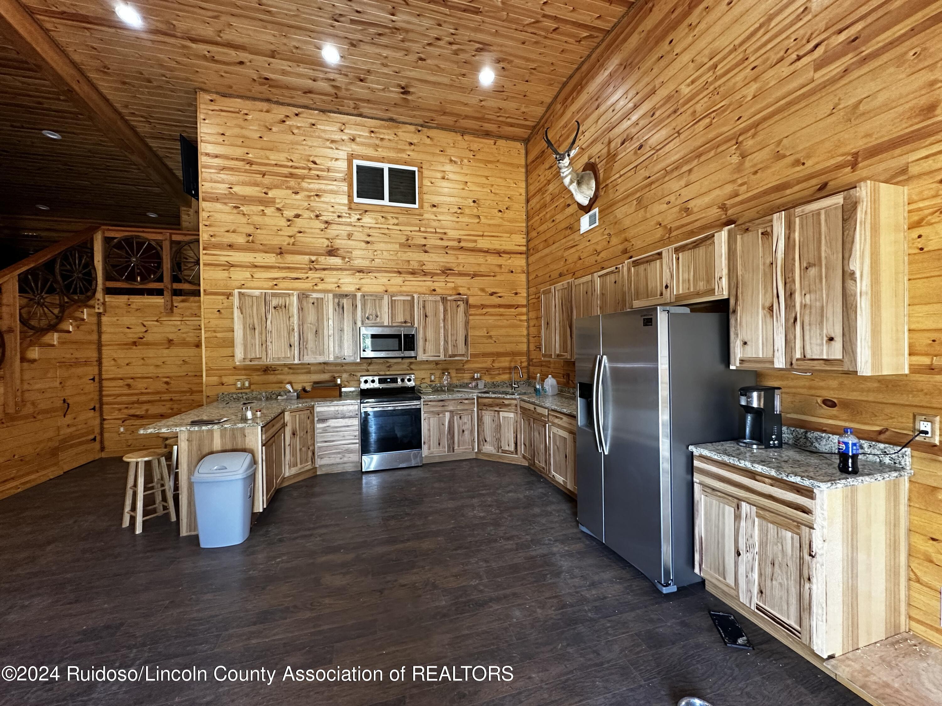 Arabela, New Mexico 88351, United States, 2 Bedrooms Bedrooms, ,3 BathroomsBathrooms,Residential,Pending,51948