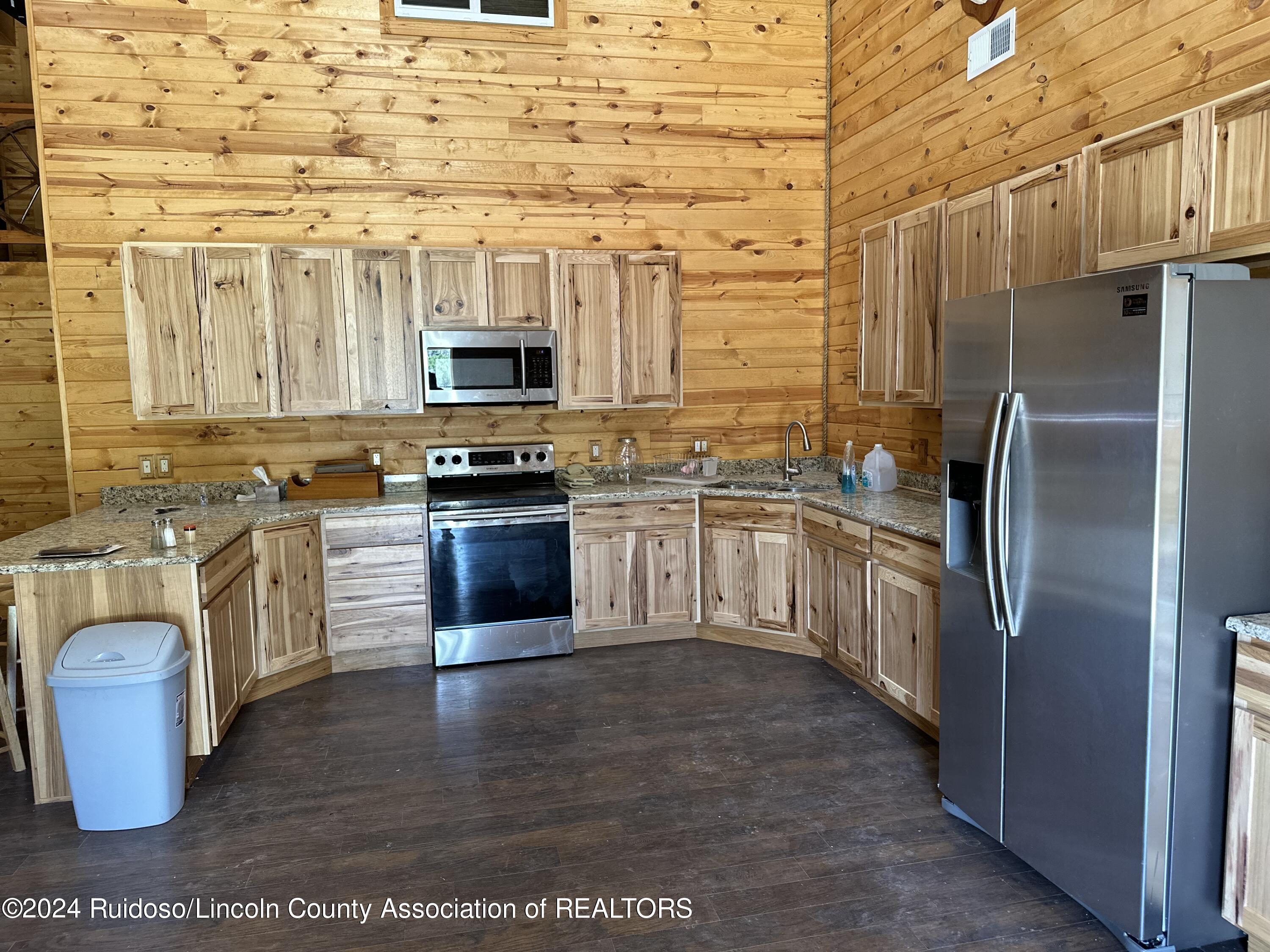 Arabela, New Mexico 88351, United States, 2 Bedrooms Bedrooms, ,3 BathroomsBathrooms,Residential,Pending,51948