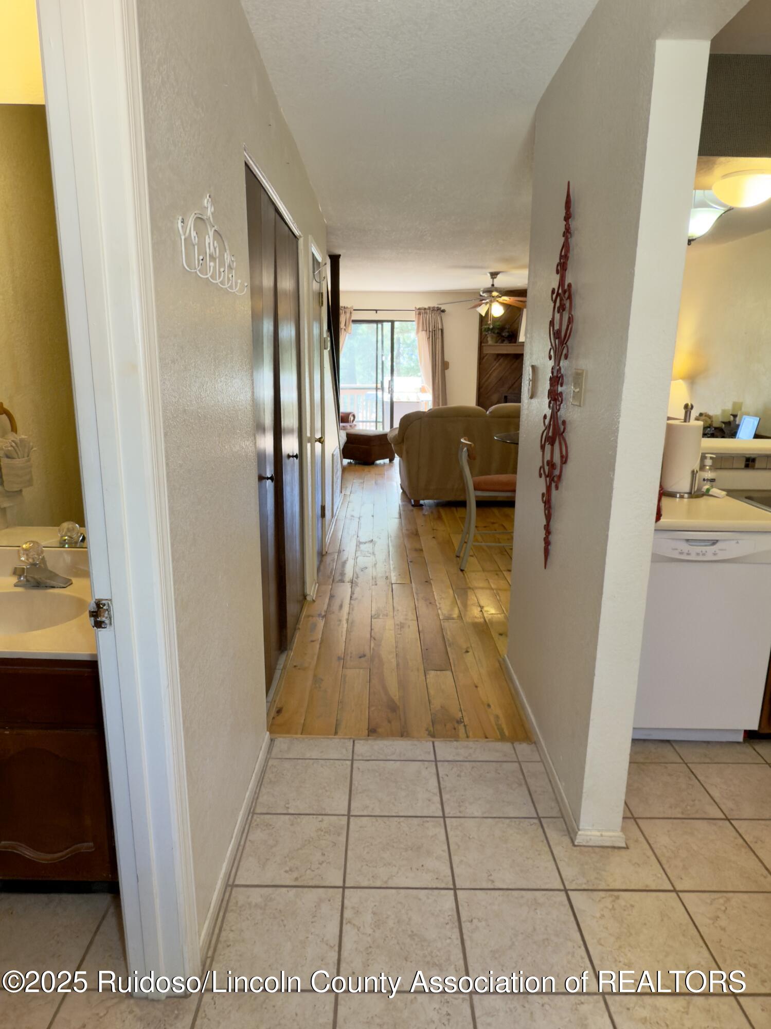 604 White Mountain Drive #608 Dr, Ruidoso, New Mexico image 3