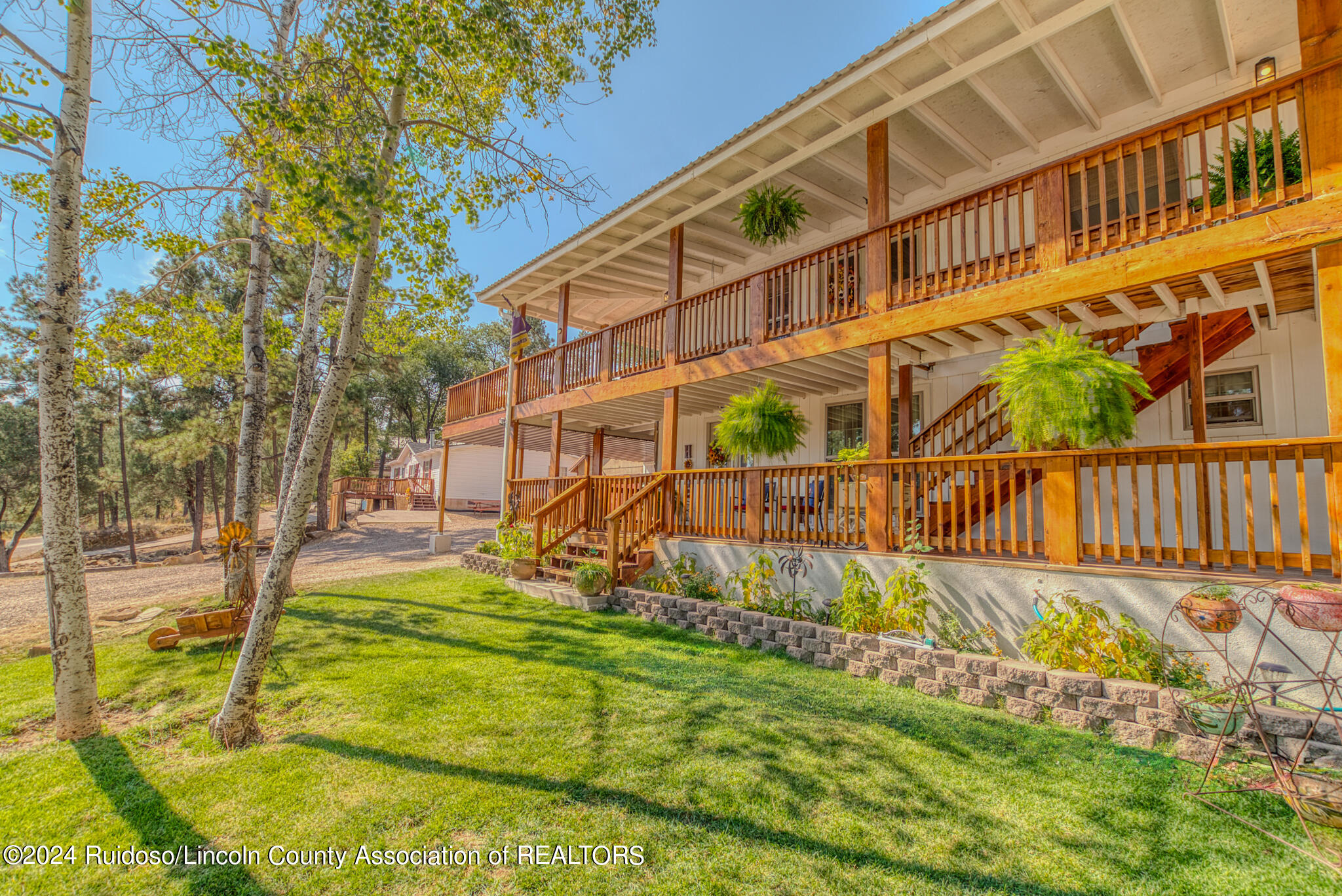 124 Maple Dr. Dr, Ruidoso, New Mexico image 2