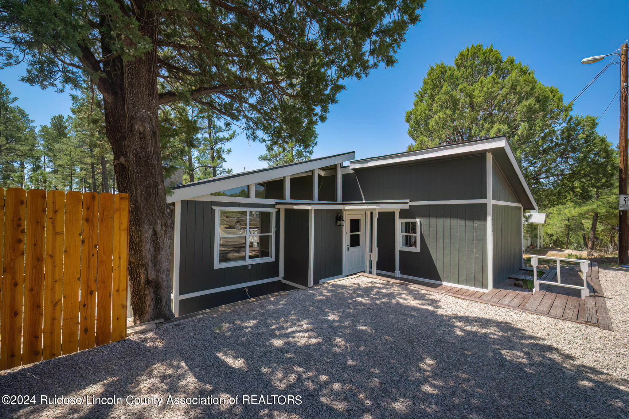 228 Maple Drive, Ruidoso, New Mexico image 1