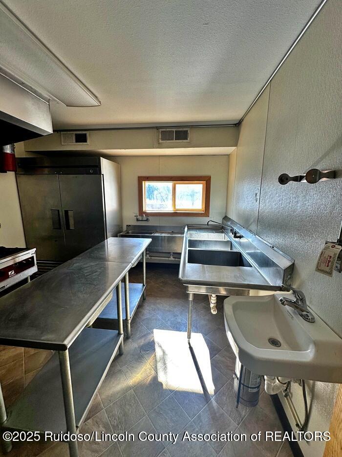 Ruidoso, New Mexico 88345, United States, ,1 BathroomBathrooms,Commercial,Active,19522