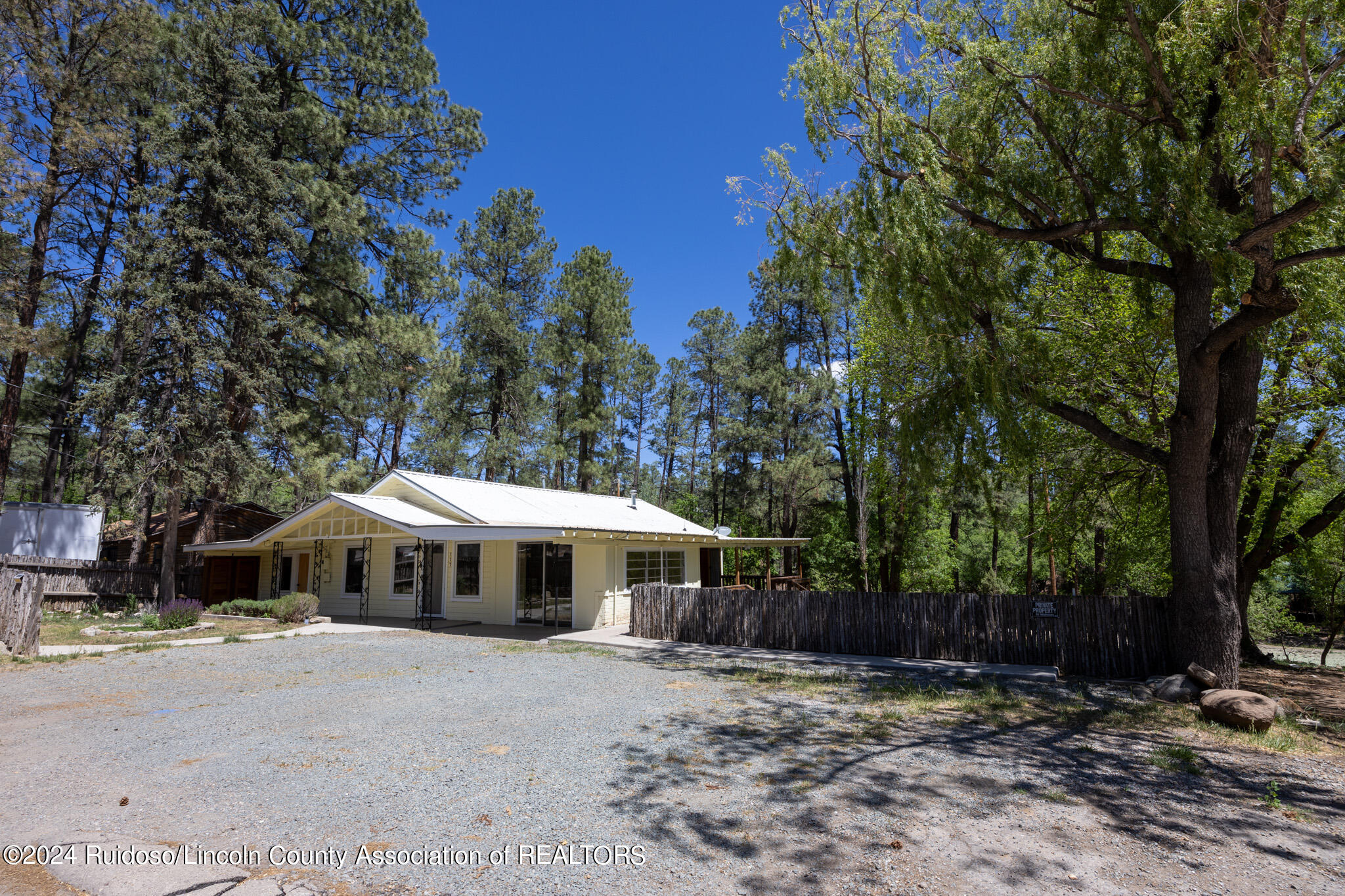 117 Rio Street, Ruidoso, New Mexico image 1