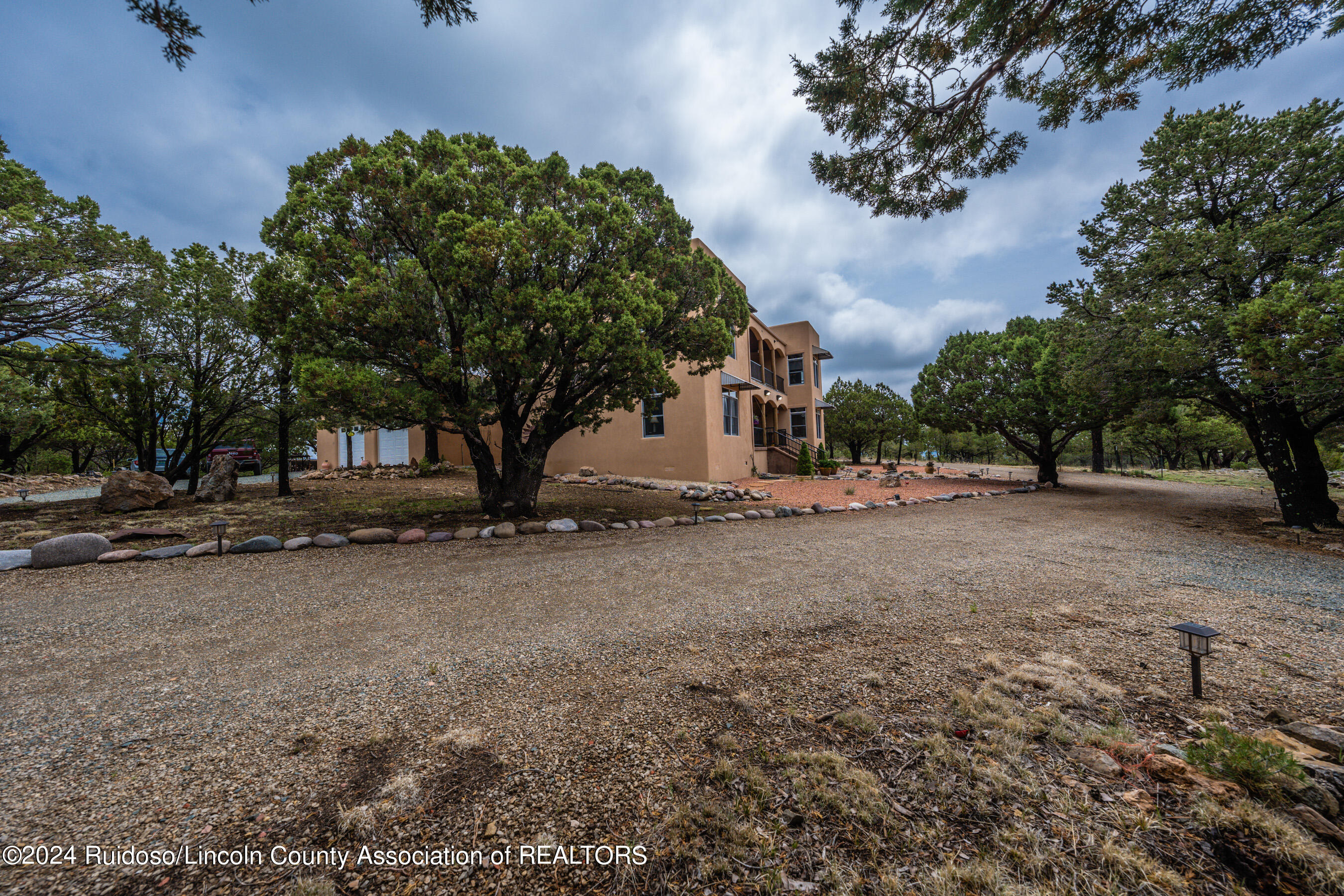 143 Loma Grande Road, Nogal, New Mexico image 9