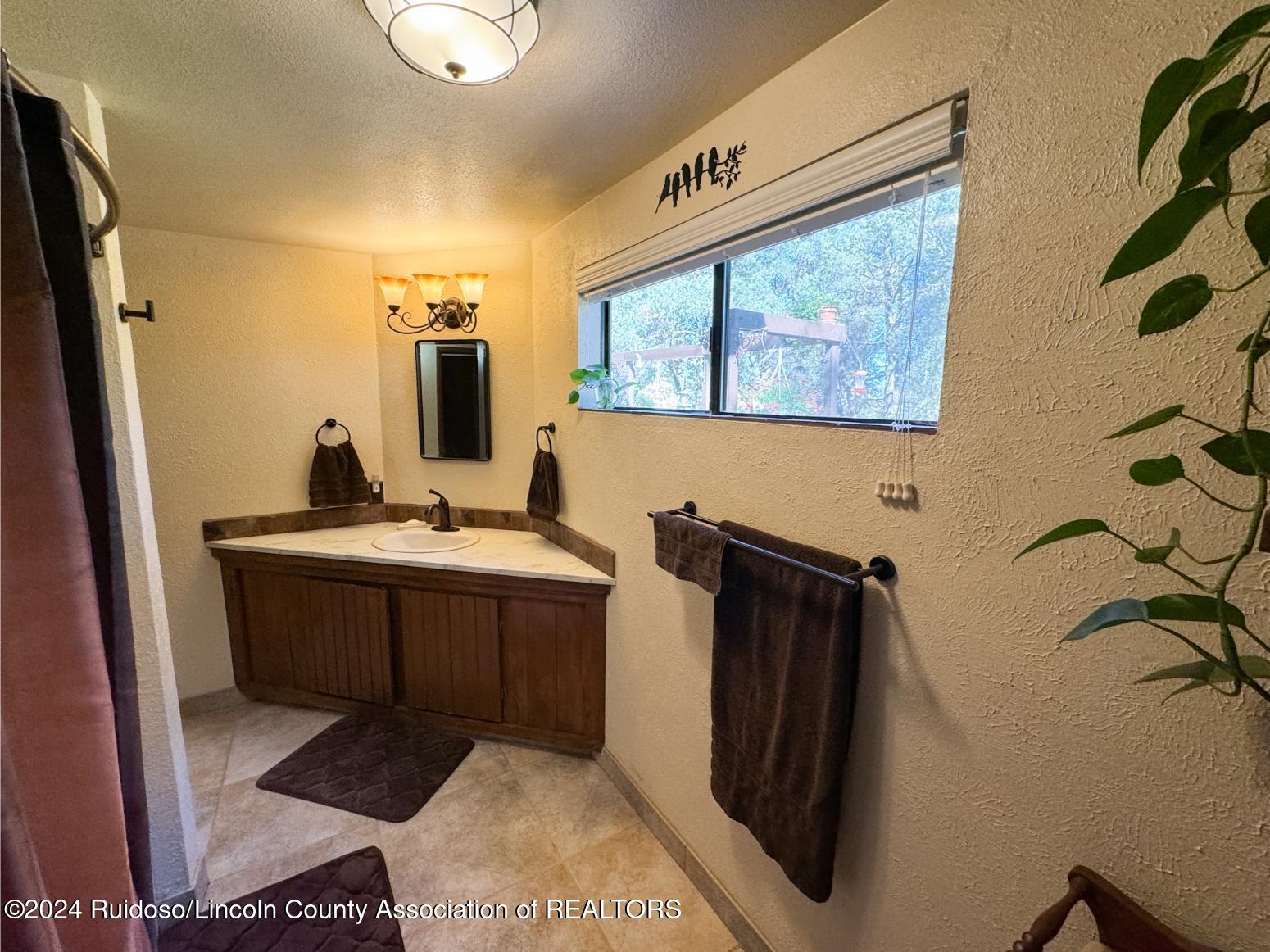 102 Juniper Drive, Ruidoso Downs, New Mexico image 22