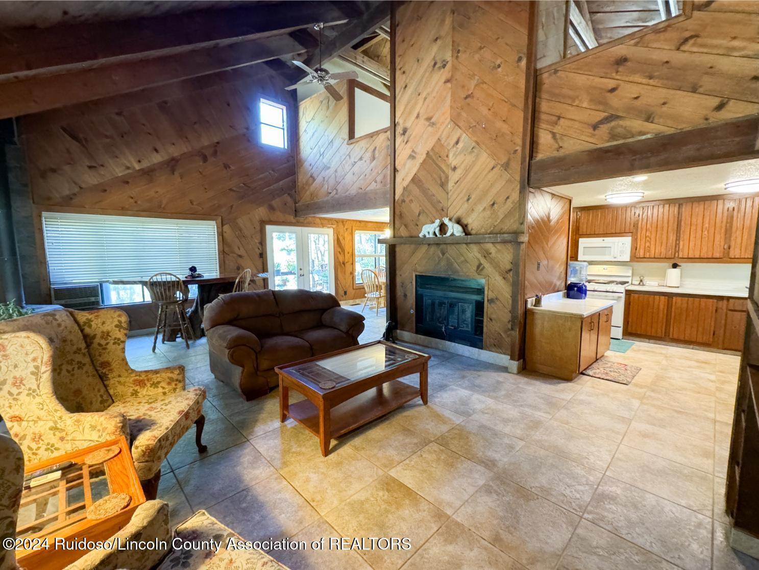 102 Juniper Drive, Ruidoso Downs, New Mexico image 3