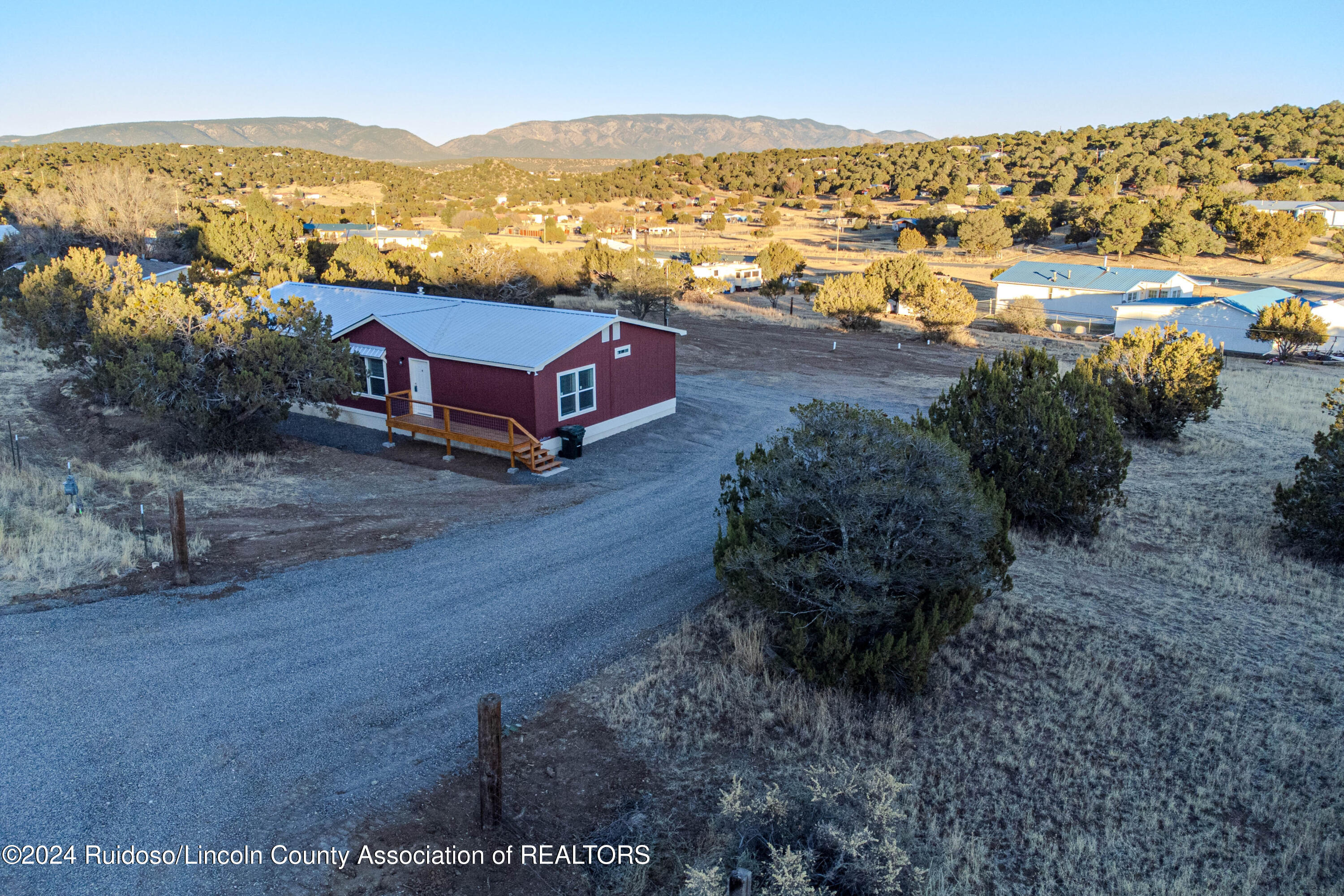 138 Mountain View Road, Capitan, New Mexico image 2