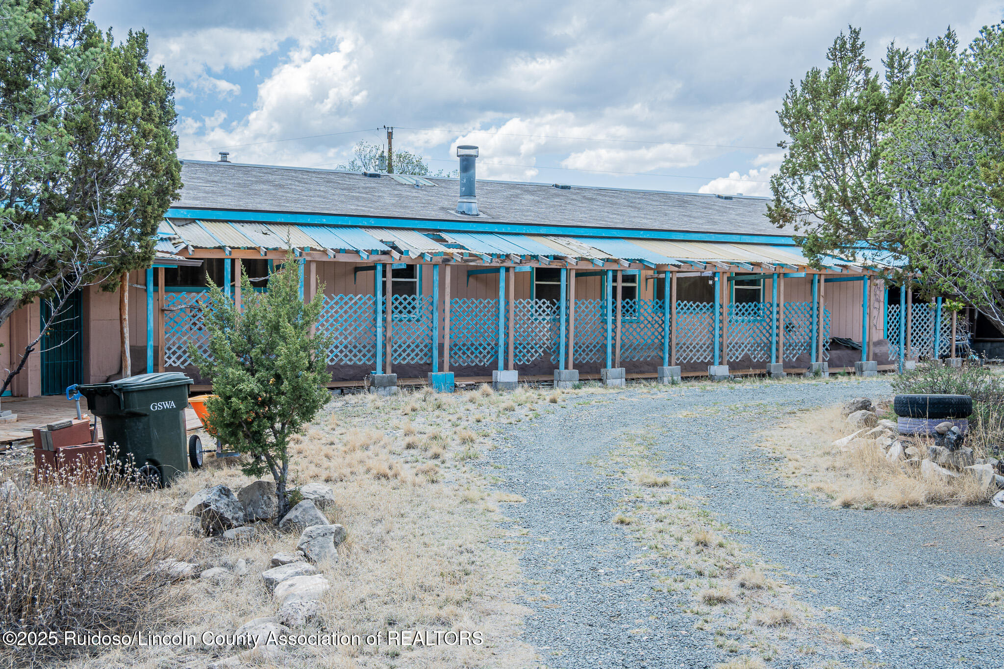 109 W Grand View Road, Capitan, New Mexico image 1