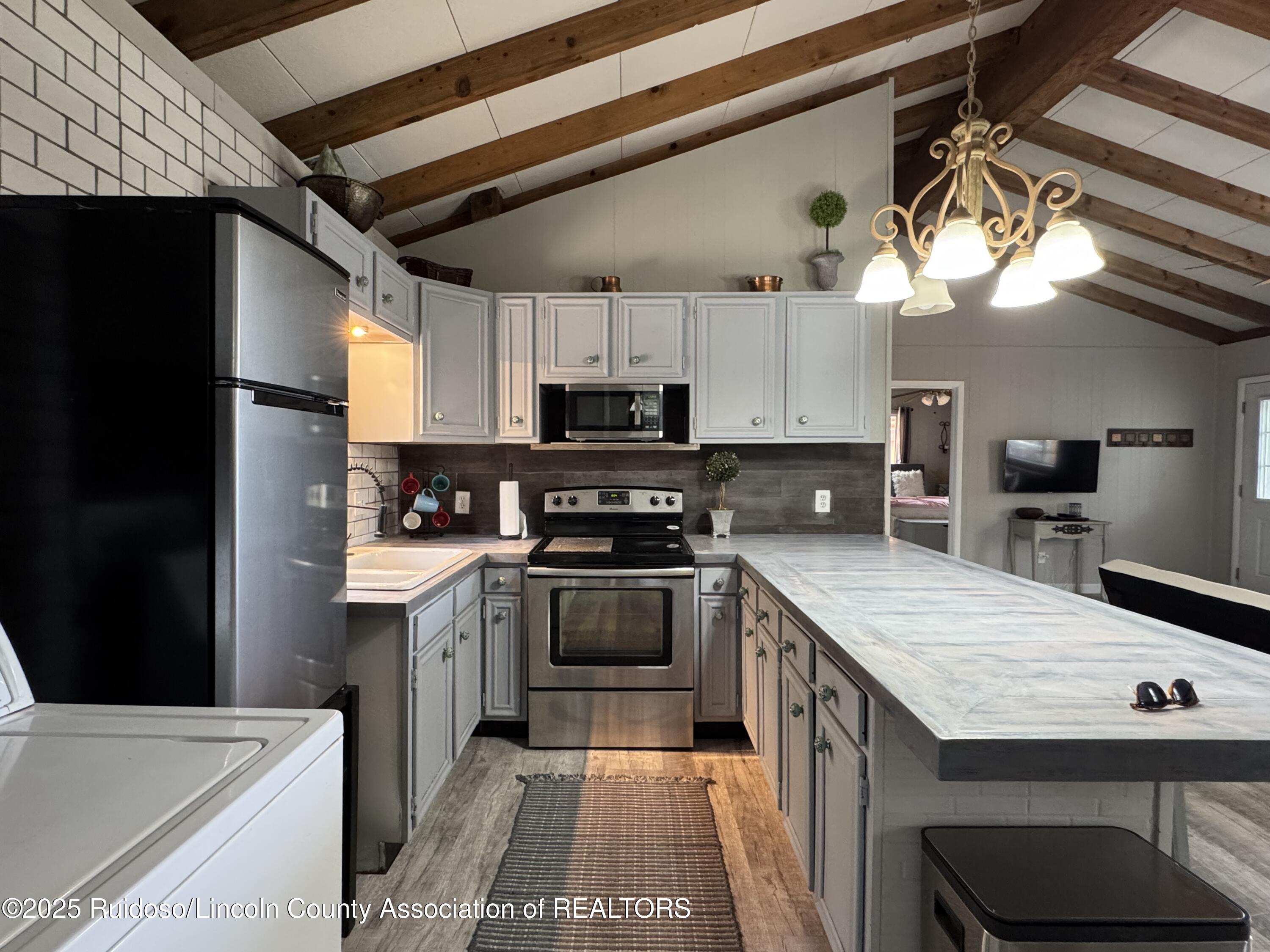 116 Spruce Drive, Ruidoso, New Mexico image 4