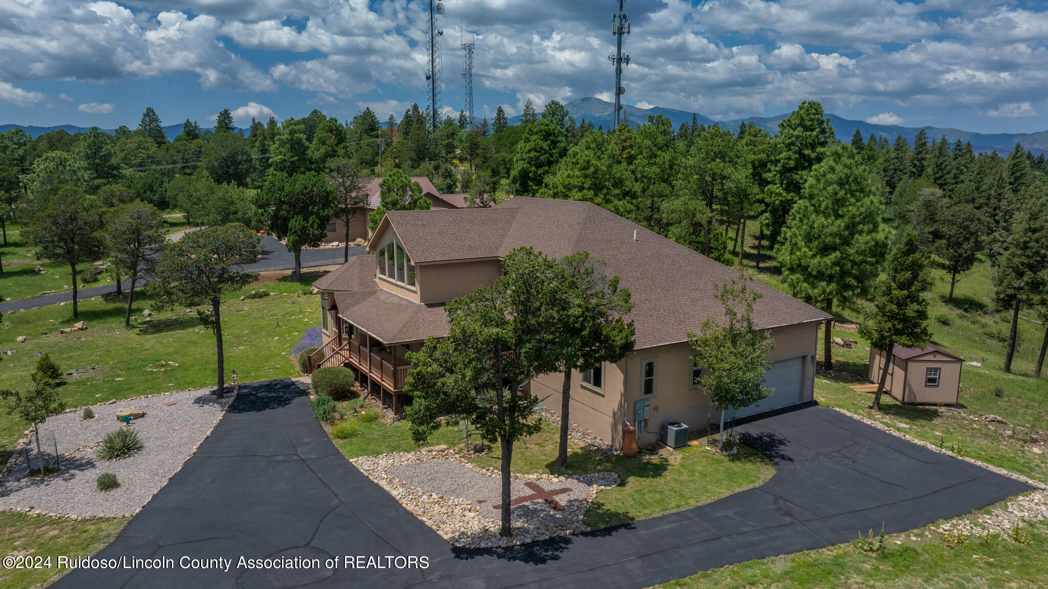 121 Merlyn Drive, Ruidoso, New Mexico image 3