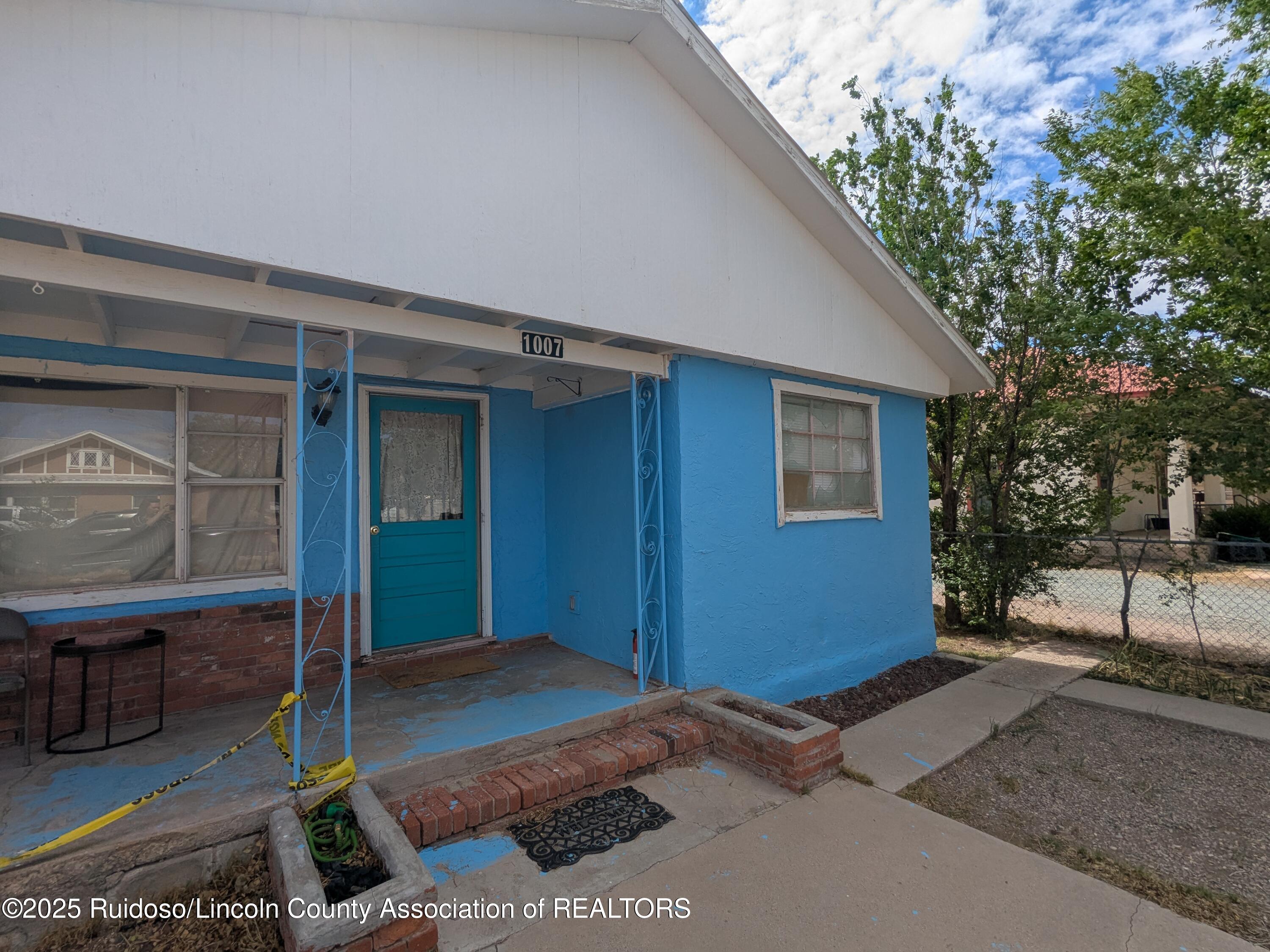 1007 D Ave Avenue, Carrizozo, New Mexico image 1