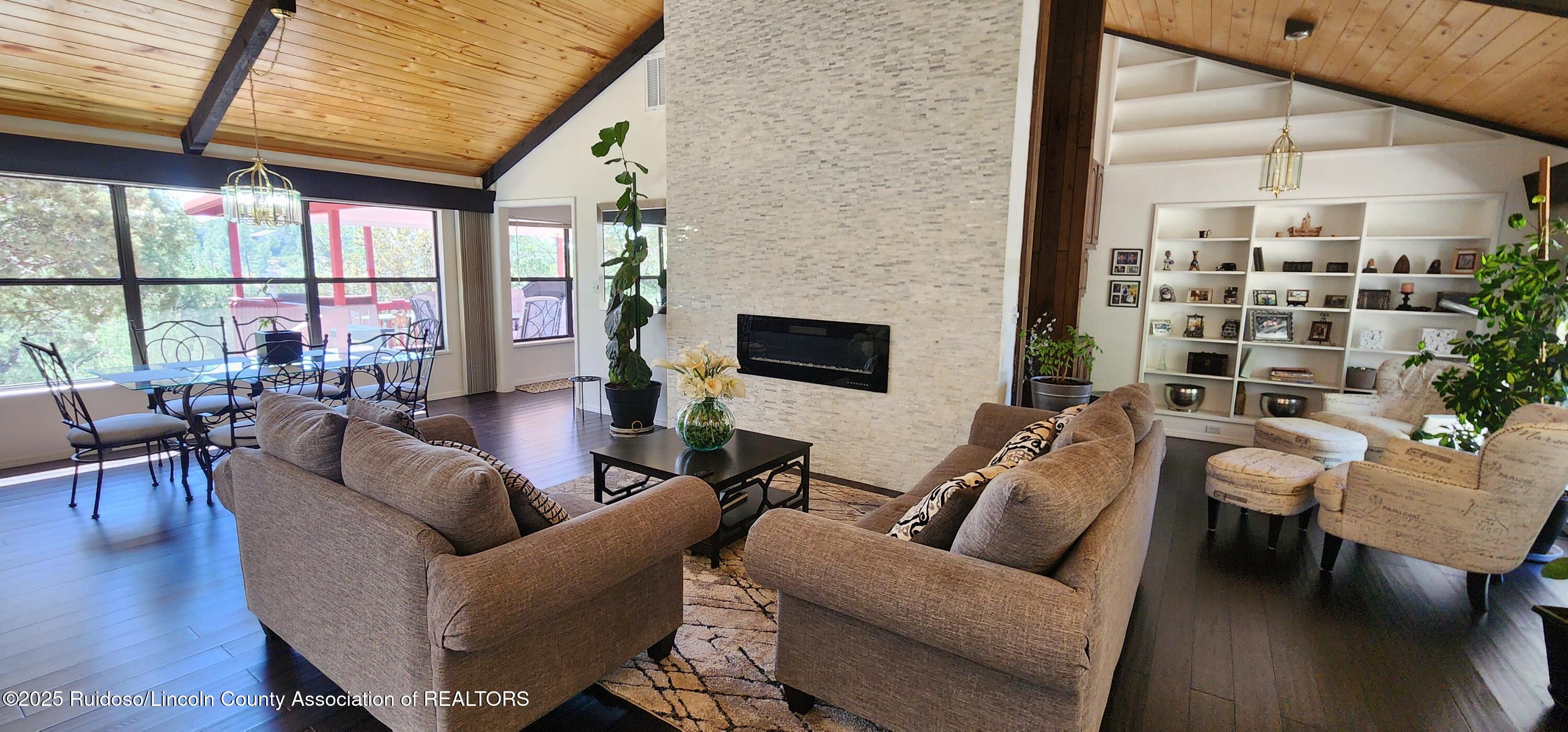 137 Willie Horton Drive, Ruidoso, New Mexico image 2